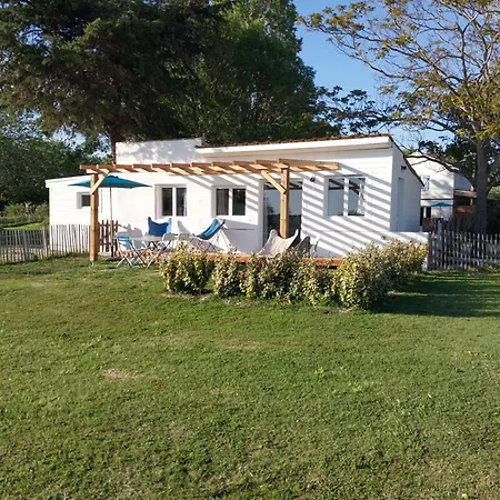 Mas Constantin Appartement Salin-de-Giraud Buitenkant foto