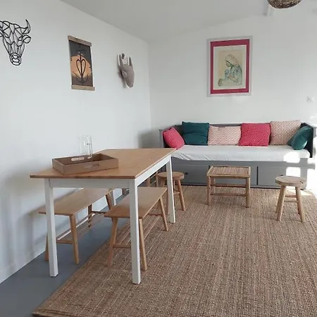 Mas Constantin Appartement Salin-de-Giraud Kamer foto