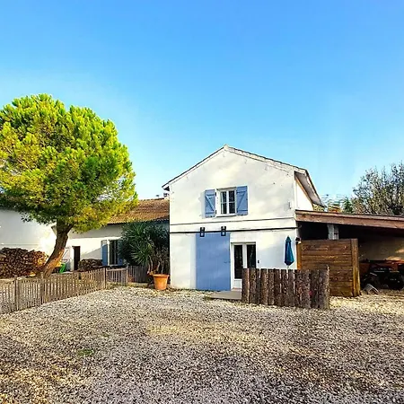 Mas Constantin Appartement Salin-de-Giraud Buitenkant foto