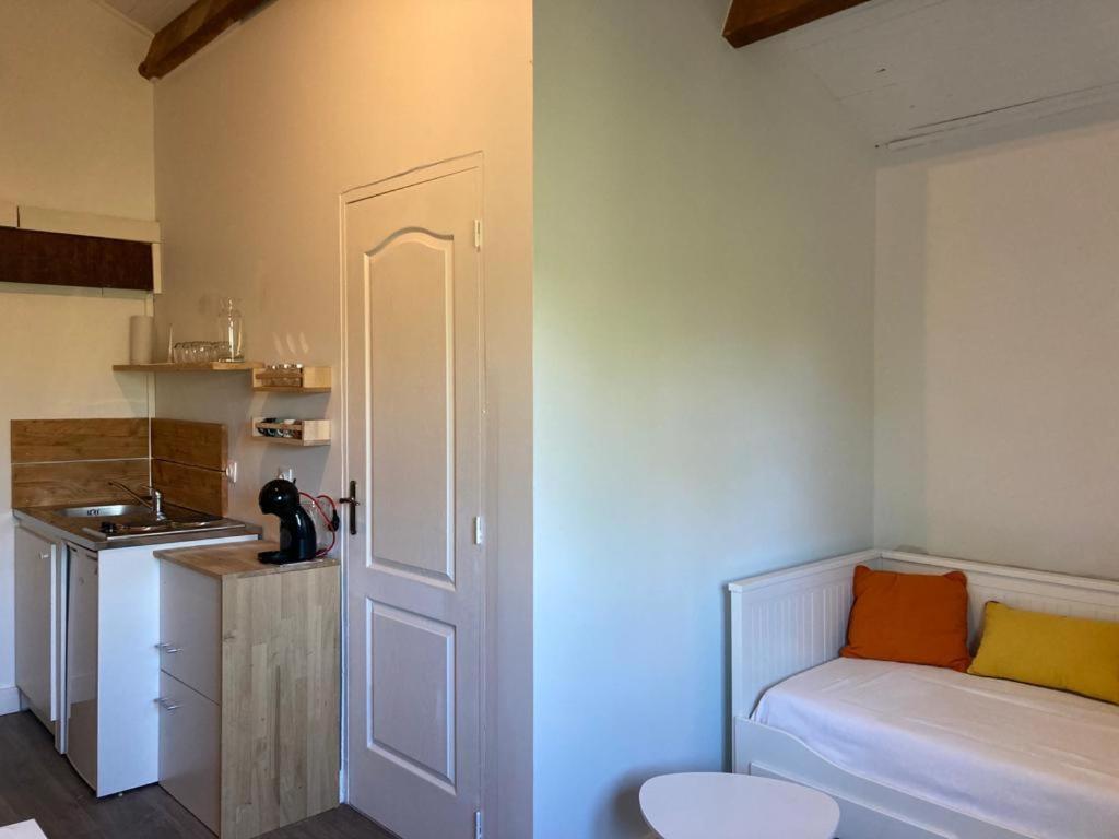 Mas Constantin Apartment