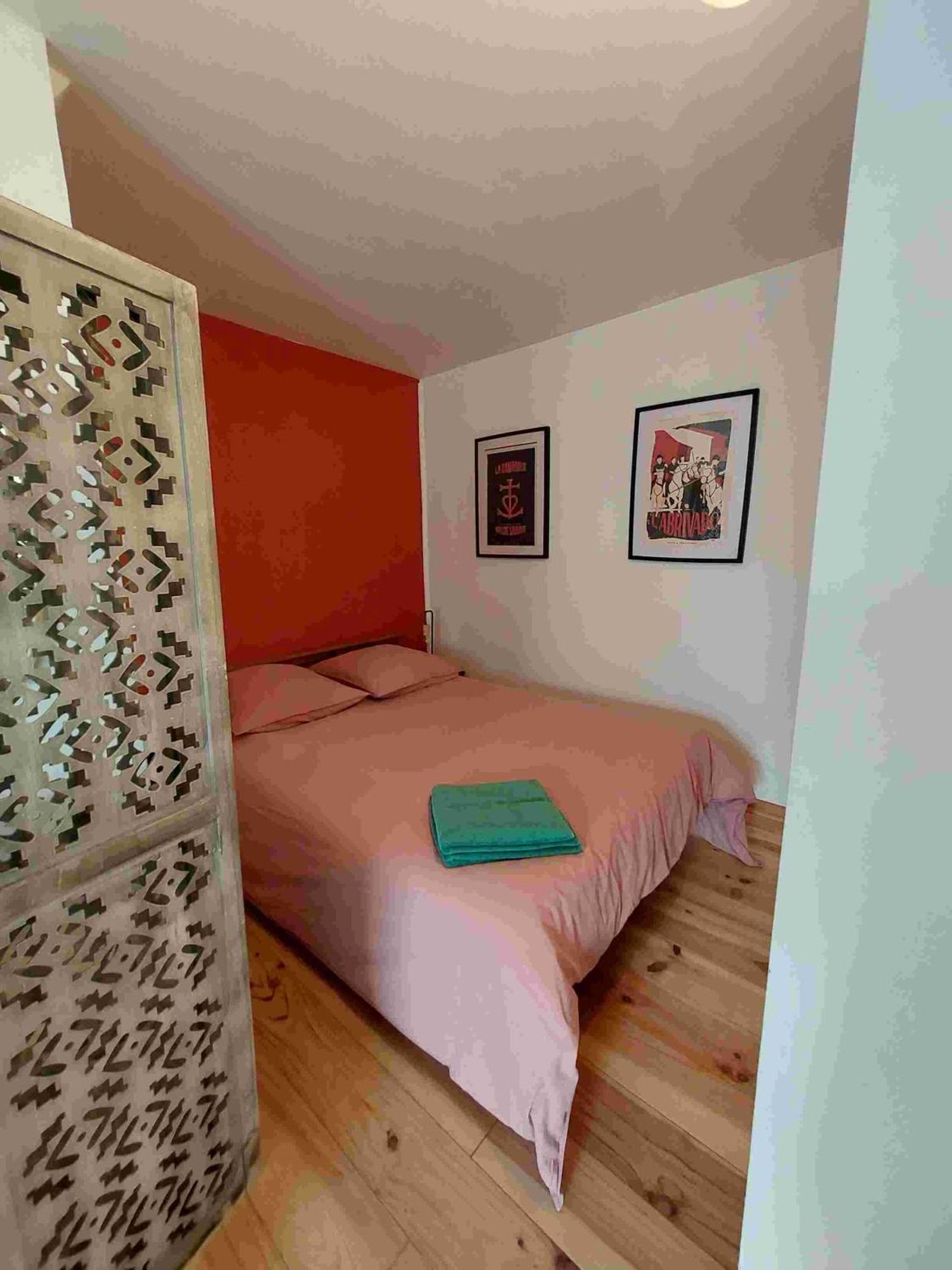 Mas Constantin Apartment